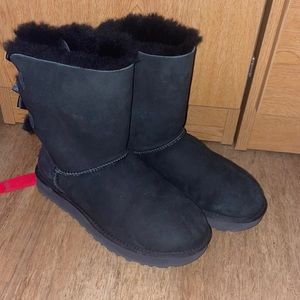 Bailey Bow Black UGGs